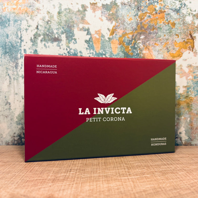 La Invicta Petit Corona Tubos Cigar Gift Box – Nicaraguan & Honduran with Cutter